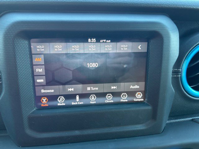 Used 2018 Jeep Wrangler Unlimited Sahara AWD/4WD image 14