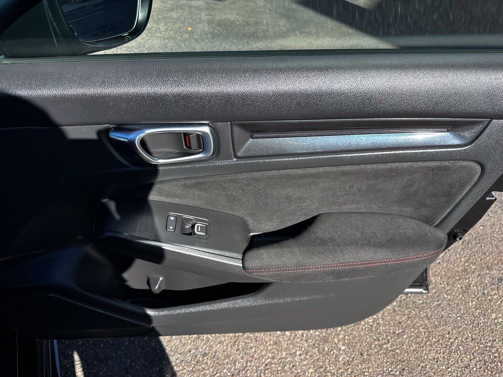 Used 2023 Honda Civic Type R image 16