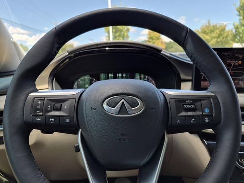 Used 2025 INFINITI QX60 Luxe AWD/4WD image 27