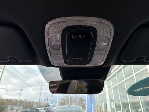 Certified 2025 Hyundai Elantra Sport image 45