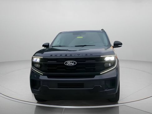 New 2027 Ford Expedition Max Platinum RWD image 9