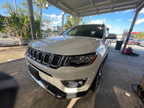 Used 2019 Jeep Compass Limited FWD image 5