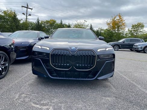 New 2026 BMW 750e xDrive 750e xDrive image 2