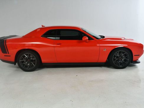 Used 2017 Dodge Challenger R/T Scat Pack image 4