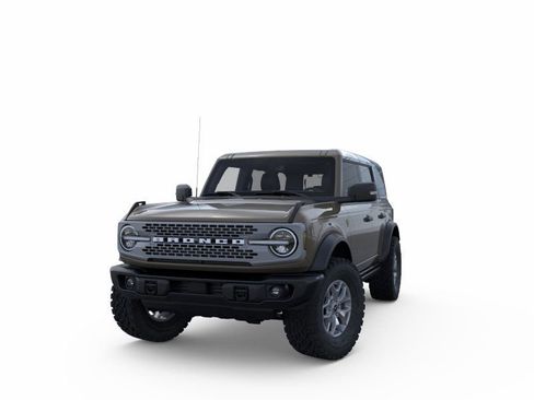 New 2025 Ford Bronco Badlands image 3