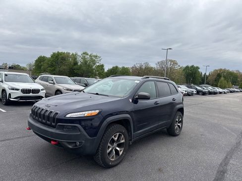 Used 2014 Jeep Cherokee Trailhawk AWD/4WD image 3