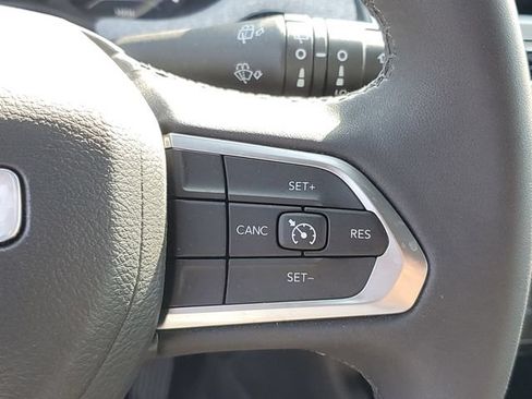 Used 2023 Jeep Compass Latitude AWD/4WD image 23