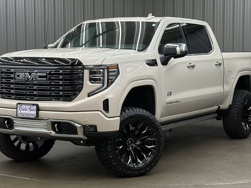 Used 2026 GMC Sierra 1500 Denali Ultimate AWD/4WD image 1
