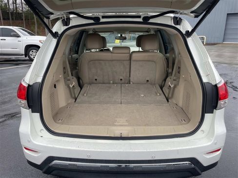 Used 2014 Nissan Pathfinder SL image 12