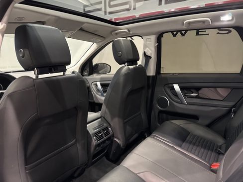 Used 2023 Land Rover Discovery Sport S image 25