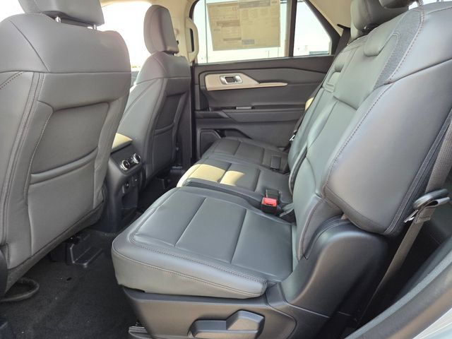 New 2026 Ford Explorer Active w/ Active Comfort Package AWD/4WD image 6