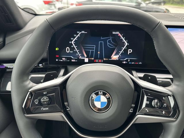Used 2024 BMW 530i xDrive w/ Premium Package AWD/4WD image 28