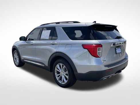 Used 2021 Ford Explorer XLT w/ Equipment Group 202A RWD image 7