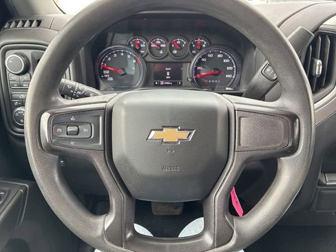 Used 2020 Chevrolet Silverado 1500 Custom w/ Custom Value Package image 21