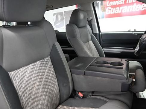 Used 2020 Toyota Tundra SR5 AWD/4WD image 10
