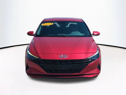 Used 2023 Hyundai Elantra SEL w/ Cargo Package FWD image 3