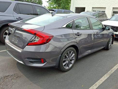 Used 2019 Honda Civic EX image 5