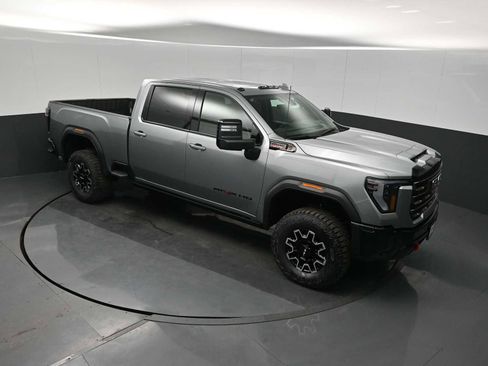 New 2026 GMC Sierra 2500 AT4X w/ LPO, Black Badging Package image 42