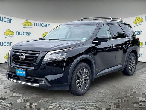 Used 2022 Nissan Pathfinder SL w/ SL Premium Package AWD/4WD image 3
