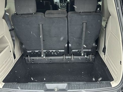 Used 2016 Dodge Grand Caravan SE w/ Quick Order Package 29E SE image 32