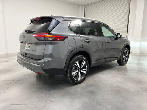 Used 2026 Nissan Rogue SL AWD/4WD image 9