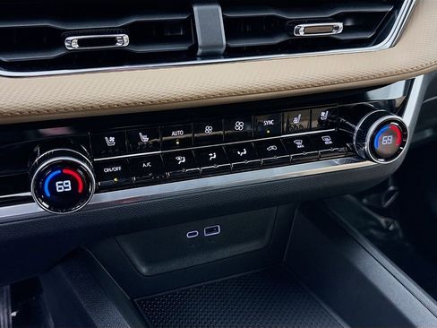 New 2026 Chevrolet Equinox ACTIV w/ Convenience Package III image 16