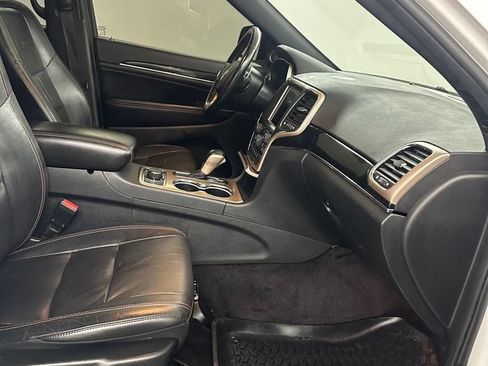 Used 2016 Jeep Grand Cherokee Limited 75th Anniversary AWD/4WD image 39