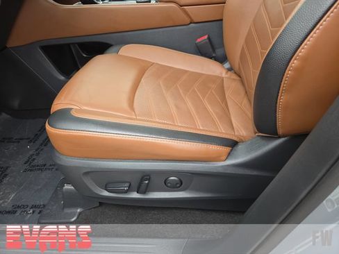 Used 2023 Nissan Pathfinder Platinum AWD/4WD image 21