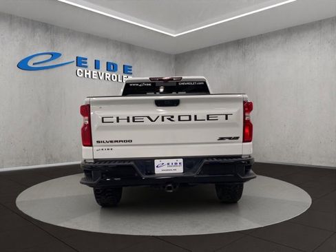 Used 2024 Chevrolet Silverado 1500 ZR2 w/ Technology Package image 4