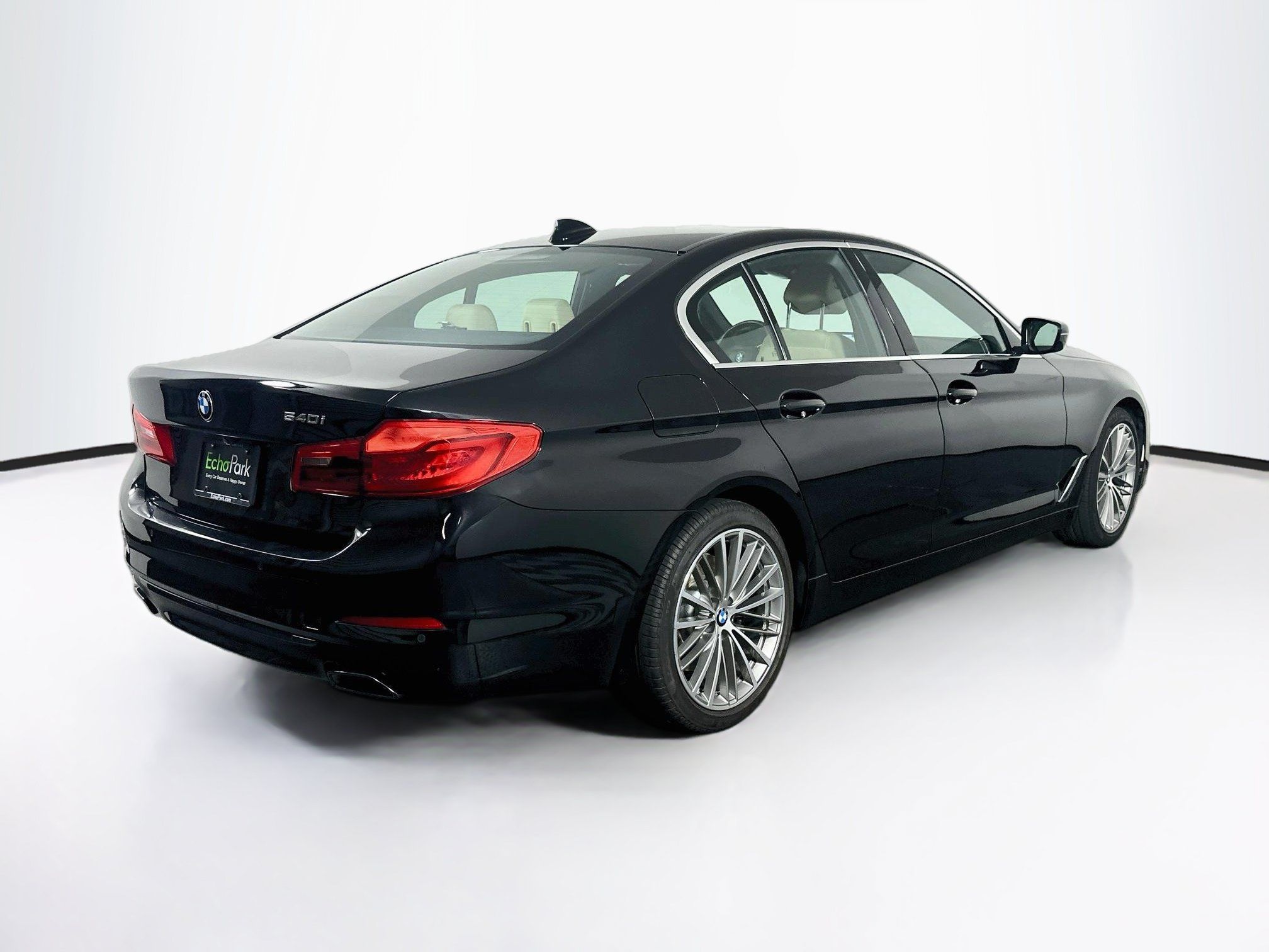 Used 2019 BMW 540i w/ Convenience Package RWD image 9