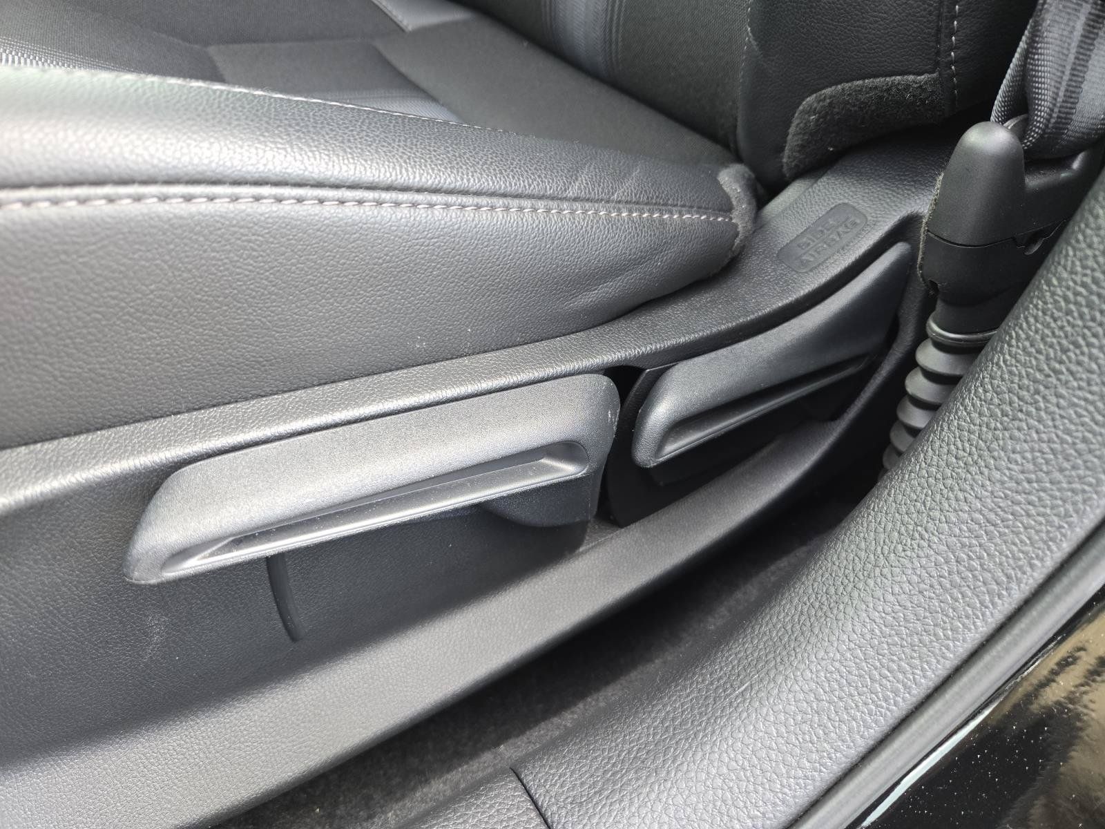 Used 2025 Honda Civic Sport image 23