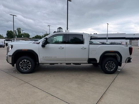 New 2026 GMC Sierra 2500 SLE w/ SLE Value Package; AWD/4WD image 8