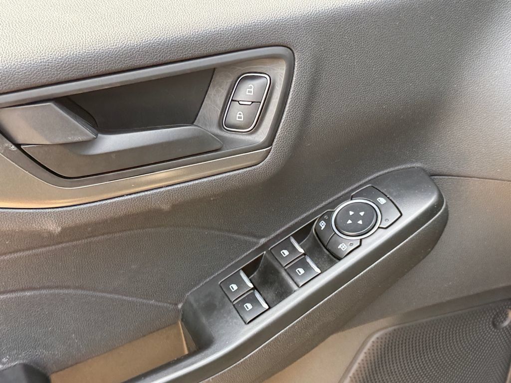 Used 2025 Ford Escape Active AWD/4WD image 19