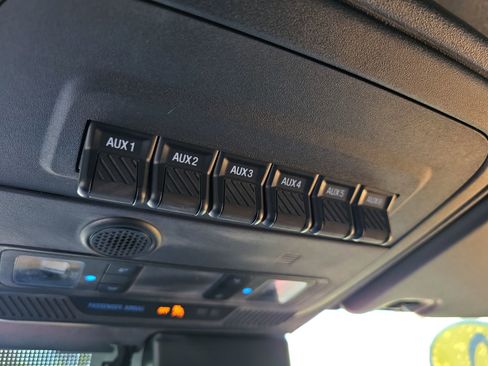 Used 2022 Ford Bronco Black Diamond AWD/4WD image 21