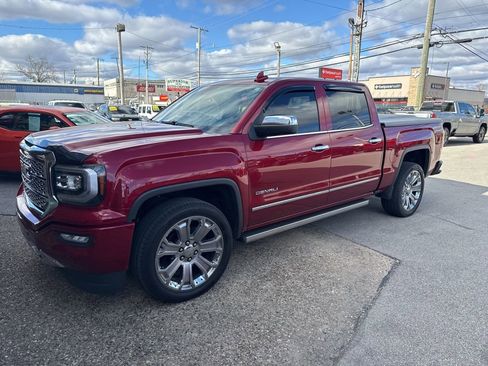 Used 2018 GMC Sierra 1500 Denali w/ Denali Ultimate Package image 3