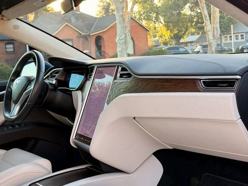 Used 2017 Tesla Model X 100D AWD/4WD image 10