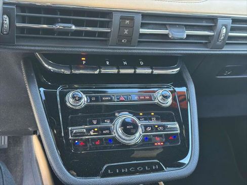 Used 2022 Lincoln Corsair Reserve w/ Elements Package image 24