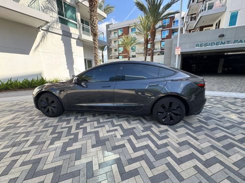 Used 2025 Tesla Model 3 Long Range RWD image 11