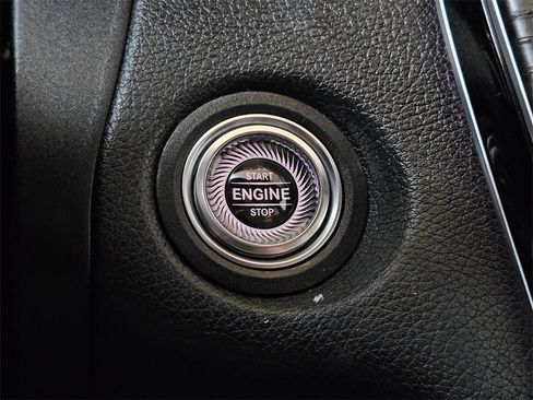 Used 2019 Mercedes-Benz C 300 C 300 image 35