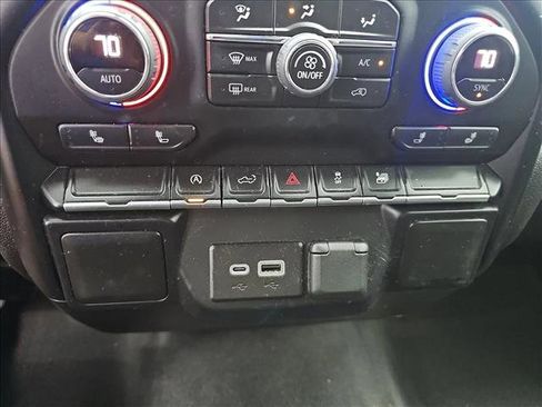 Used 2021 Chevrolet Silverado 1500 LT w/ Bed Protection Package image 18