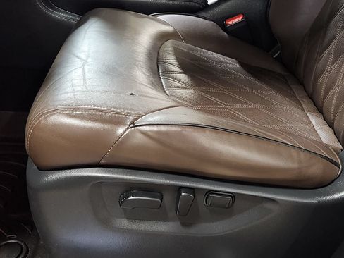 Used 2023 Nissan Armada Platinum w/ Captain's Chairs Package RWD image 46