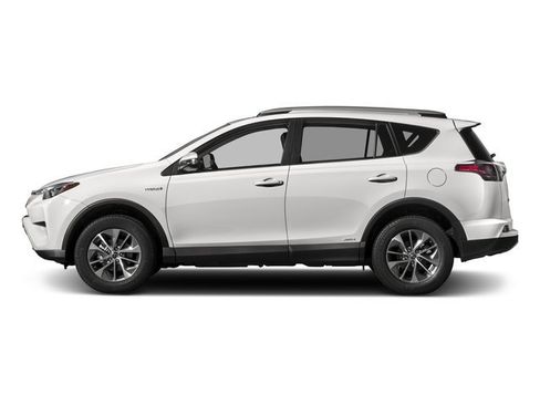 Used 2017 Toyota RAV4 XLE w/ Convenience Package AWD/4WD image 3
