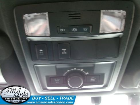 Used 2016 Toyota Tacoma TRD Off-Road w/ Exterior Package image 33