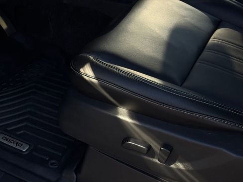 Certified 2024 Nissan Frontier SL image 12