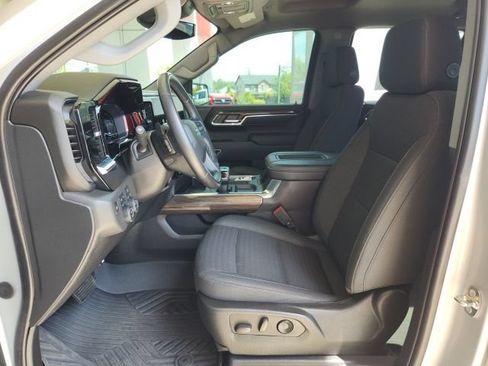 Used 2022 Chevrolet Silverado 1500 RST AWD/4WD image 19