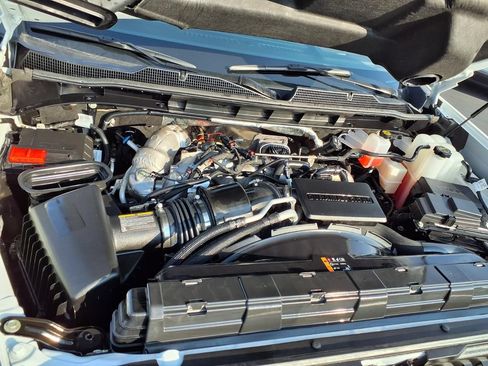 Used 2026 Chevrolet Silverado 2500 LTZ AWD/4WD image 33
