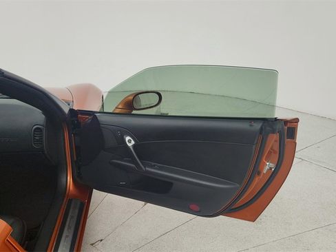 Used 2007 Chevrolet Corvette Convertible w/ Preferred Equipment Group image 24