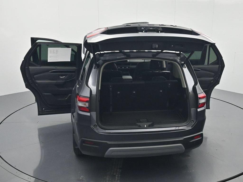 Used 2025 Honda Pilot EX-L image 46
