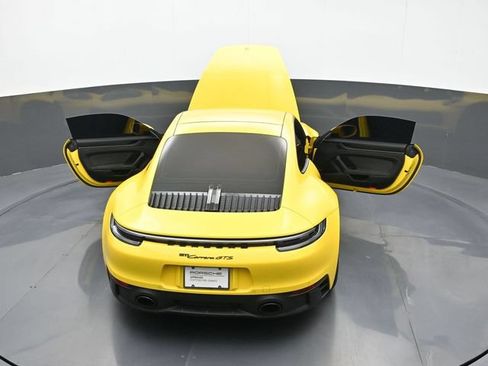 Certified 2024 Porsche 911 Carrera GTS RWD image 23