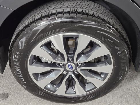 Certified 2025 Subaru Outback Limited XT image 9